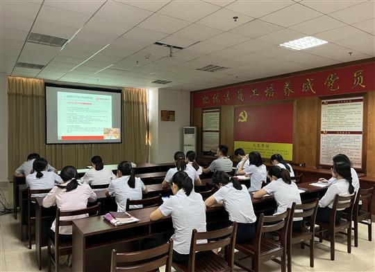 九州体育集团有限公司
组织参加疫情常态化下建筑企业经营管理风险管控培训
